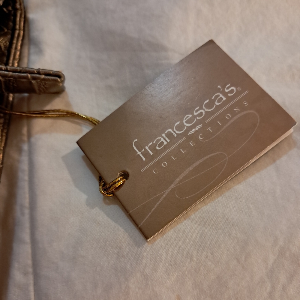 New With Tags Francesca's Elegant Gold Clutch Bag - Picture 2 of 7